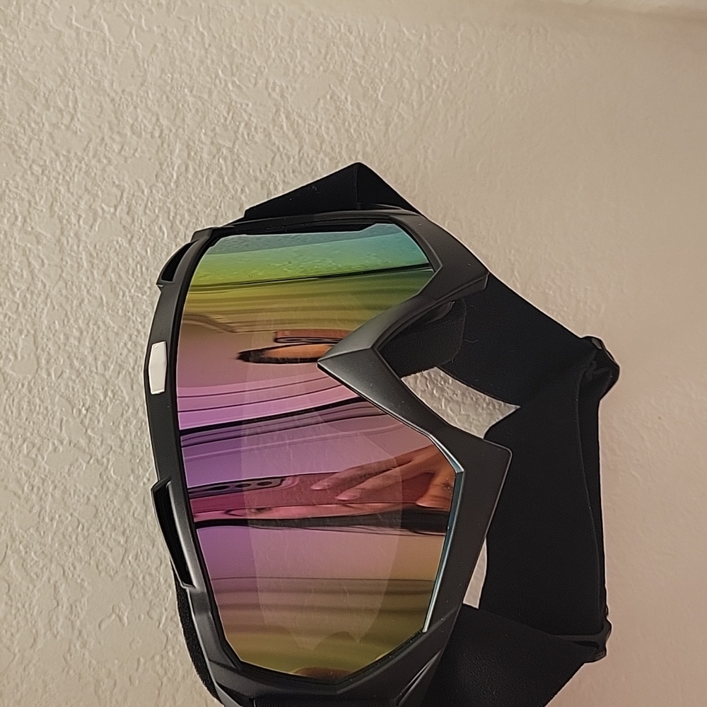 Ski Goggles - image 4